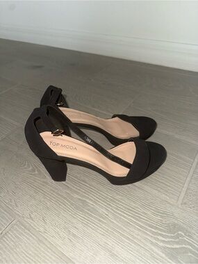 TOP Moda Black Open-Toe Mid Block Heels